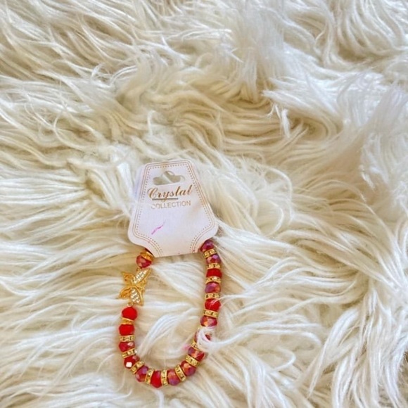 Crystal Red Beaded Bracelet with Gold Butterfly Charm - Picture 1 of 1